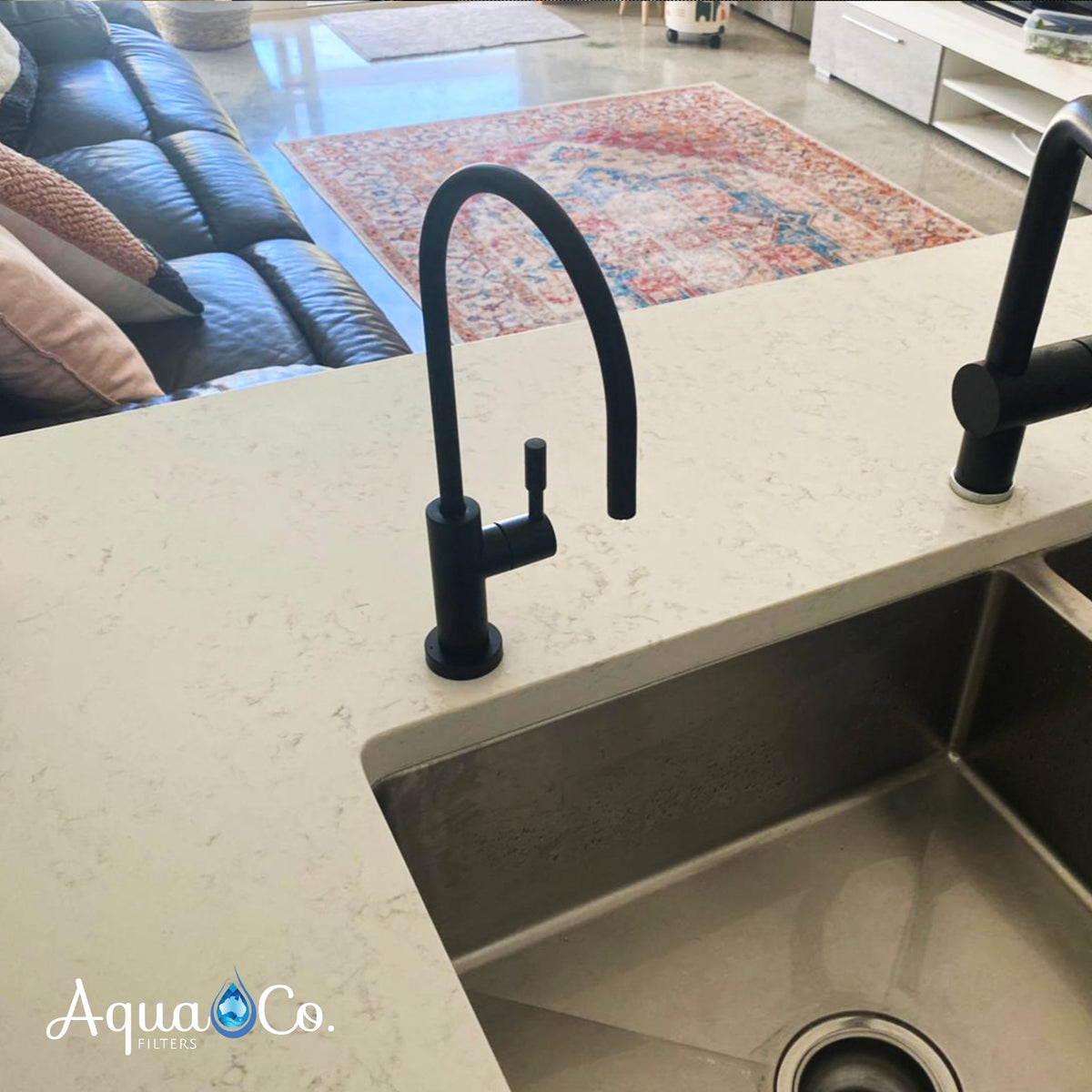 AquaCo Matte Black High Loop Water Filter Tap – TAP-MODE-MB tap detail