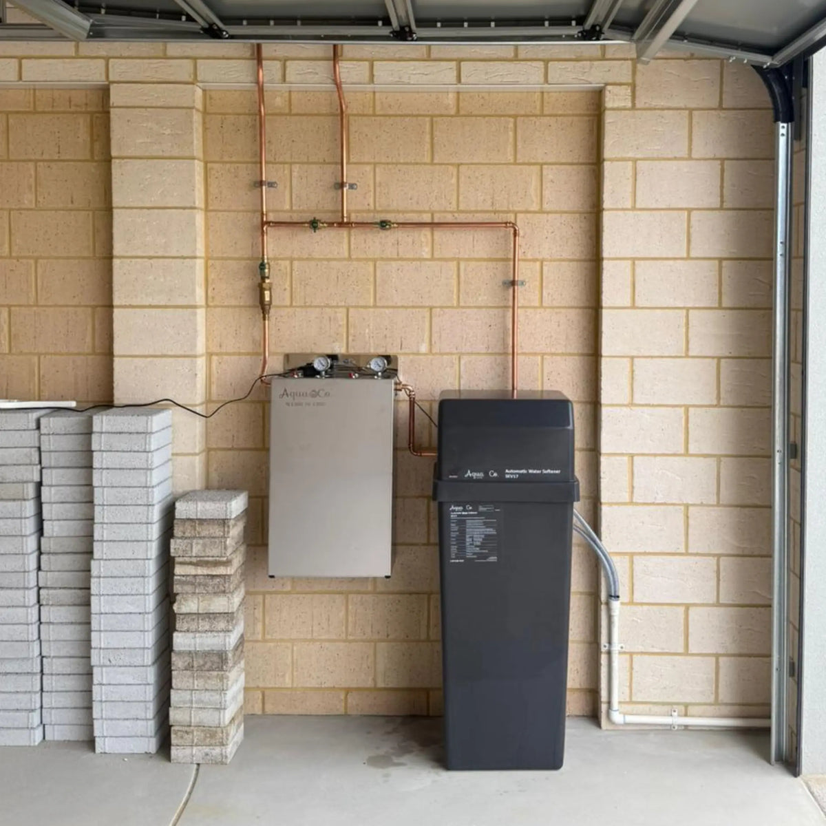 AquaCo SEV17 Water Softener with Premium PFAS Pre-Filtration product view 3